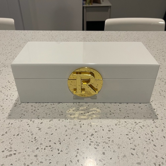 C. Wonder Lacquered Jewelry Box “R
